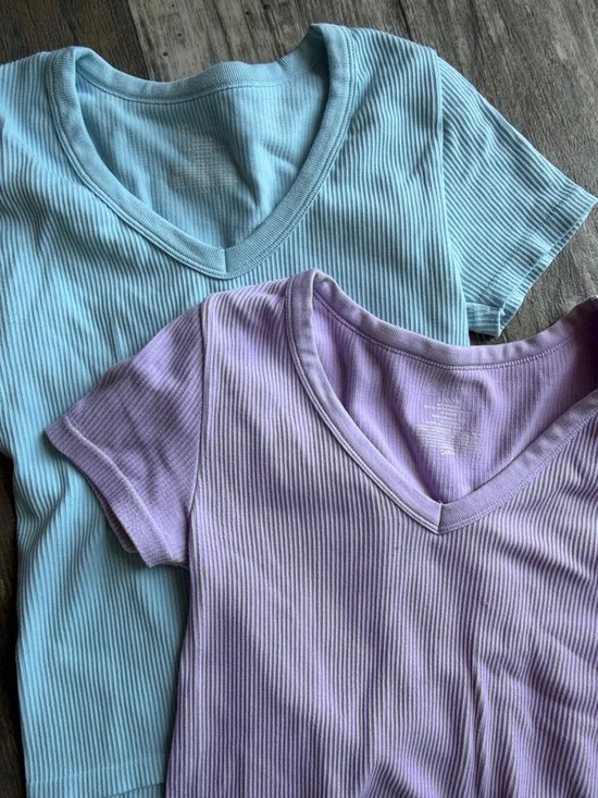 No Boundaries Ribbed Comfy V-Neck Tee Duo - Light Blue & Lavender Size L 11-13 - Picture 3 of 3